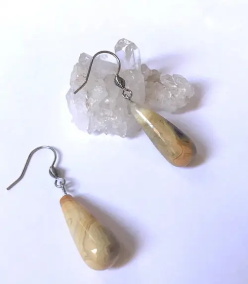 Brinco Gancho com Gota Jaspe e Aço Inoxidável