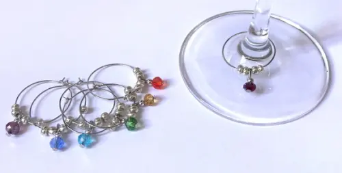 Marcadores de taça com cristais Theco facetados 7 chakras