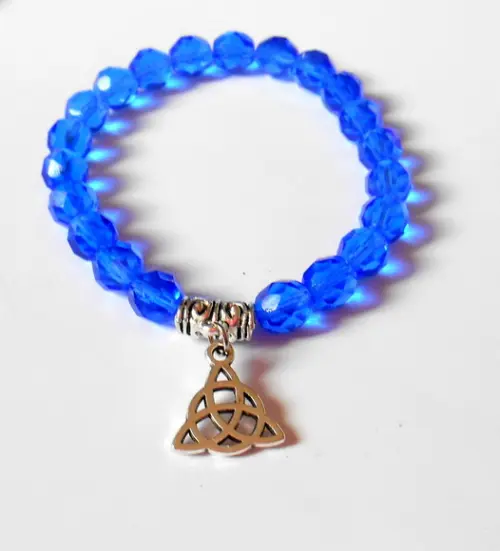 Pulseira Cristal theco azul 21 contas e triquetra