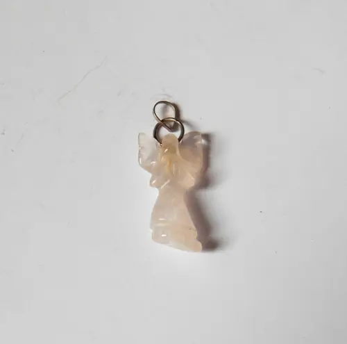 Pingente com Cristal anjinho cristal leitoso