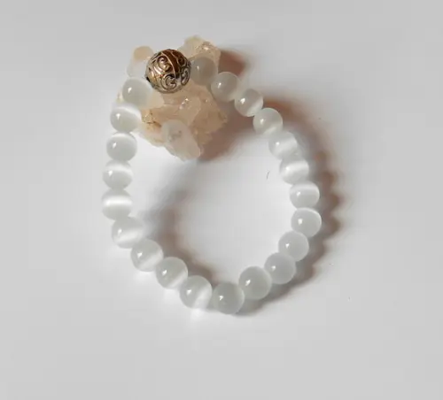 Pulseira Japamala com Olho de Gato Branco 21 Contas