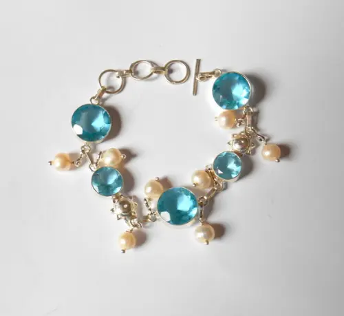 Pulseira cristal azul e pérolas
