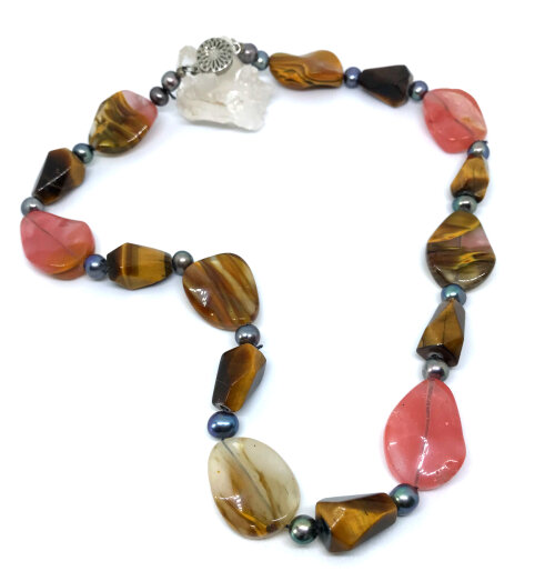 Colar Cristal Cherry, Olho de Tigre e Perolas Escuras