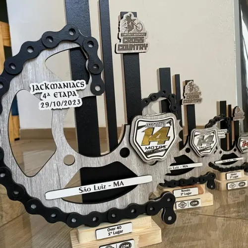 Troféu em Madeira