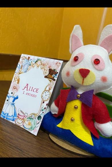 Centro de Mesa Alice em feltro