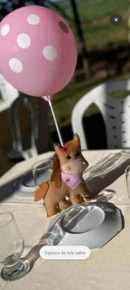 Centro de Mesa Fazendinha Rosa em Feltro/Festa Infantil