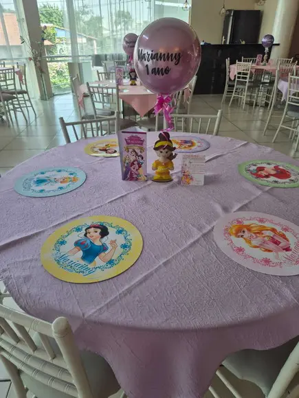 Centro de Mesa Princesas