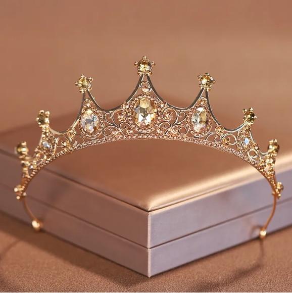 Tiara Coroa Dama Casamento Miss em Dourado Pedras Douradas