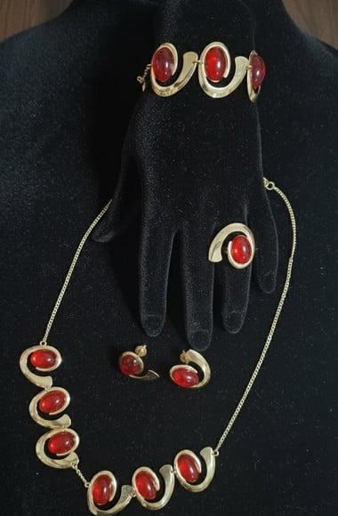 Conjunto Pulseira Colar Anel Dourado Vermelho Madrinha Miss