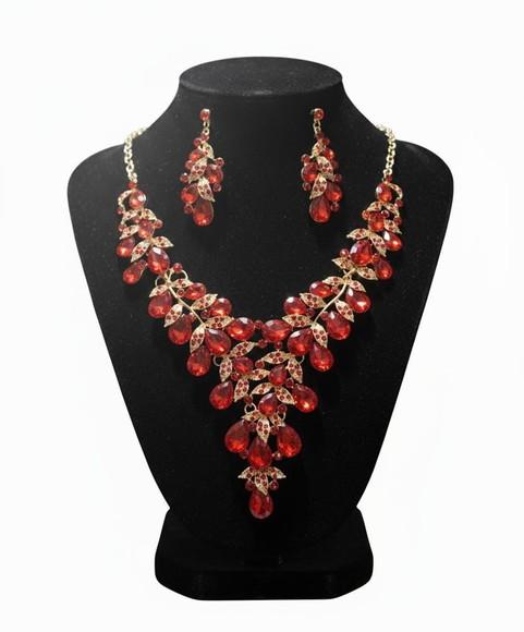 Conjunto Colar e Brincos Luxo Dourado com Pedras Vermelhas