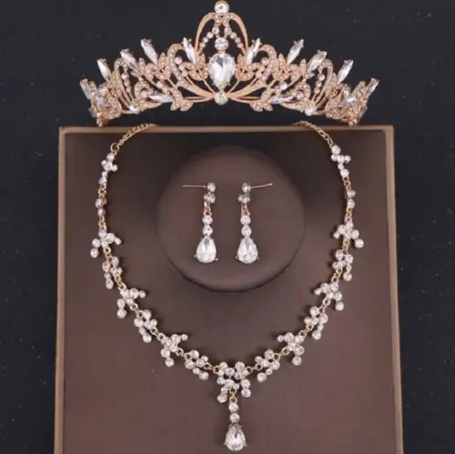 Conjunto Coroa Colar e Brincos Dourado Casamento Miss Festas