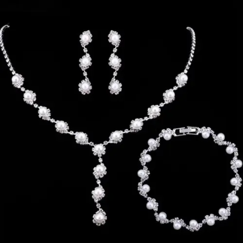 Conjunto Colar Pulseira e Brincos de Perolas com Prata Luxo