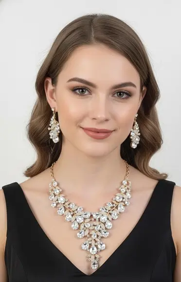 Conjunto Colar e Brincos Luxo Dourado com Pedras Prata