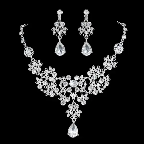 Kit Colar e Brincos Strass Lindo