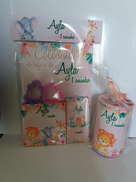 Kit Colorir com Massinha e Cofrinho Safari