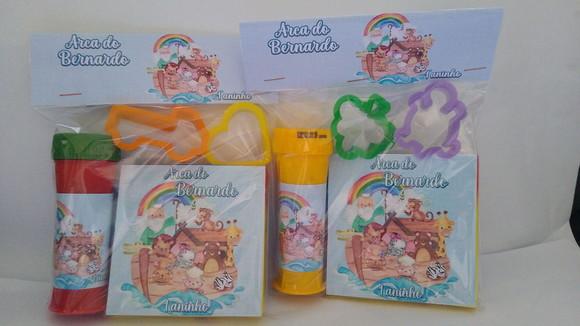 Kit Massinha e Bolinha de Sabão Arca de Noé a