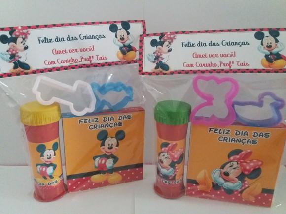 Kit Massinha e Bolinha de Sabão Mickey e Minnie