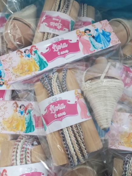 Kit Pião e Corda Princesas