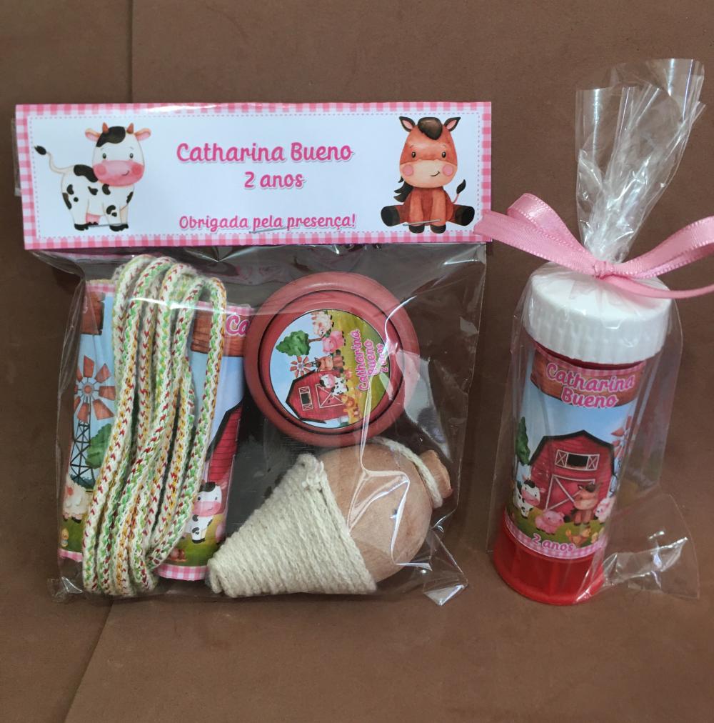 Kit Pião Corda Ioiô e Bolinha de Sabão Fazendinha