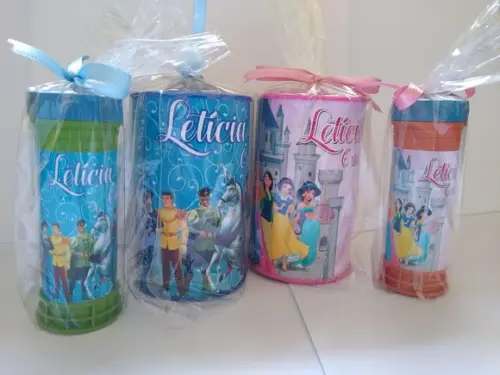 Kit Cofrinho e Bolinha de Sabão Principes e Princesas