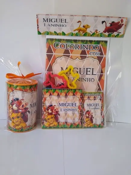Kit Colorir com Massinha e Cofrinho Rei Leão