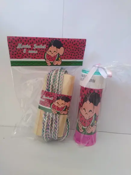 Kit Corda de Pular e Bolinha de Sabão Magali