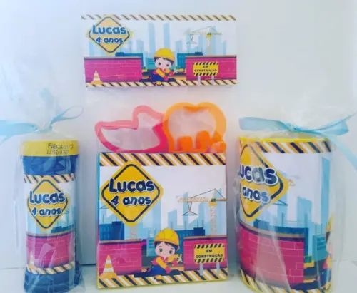 Kit Massinha Bolinha de Sabão e Cofrinho Festa Construtor