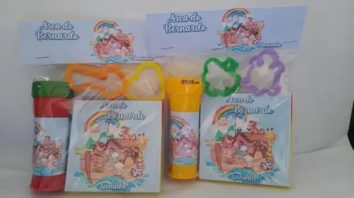 Kit Massinha e Bolinha de Sabão Arca de Noé a