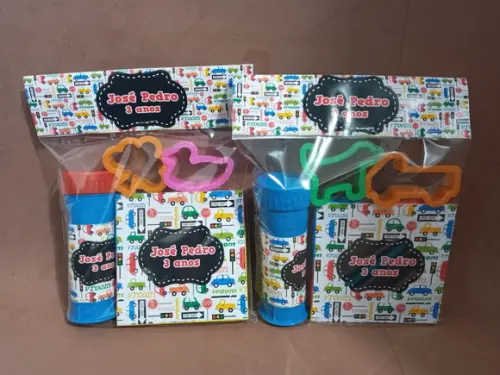 Kit Massinha e Bolinha de Sabão Carros e Caminhões