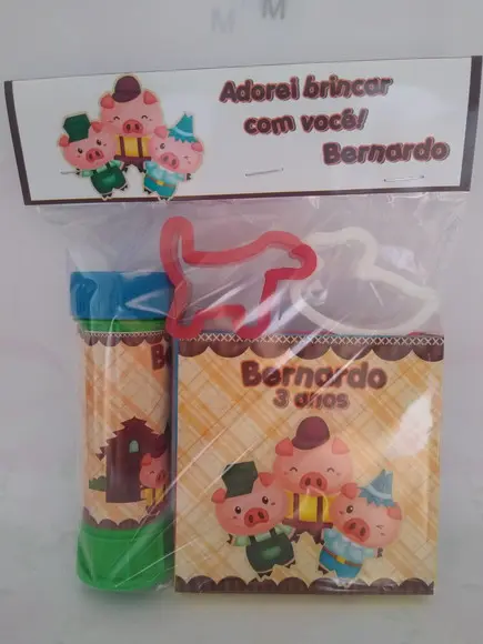 Kit Massinha e Bolinha de Sabão os 3 Porquinhos