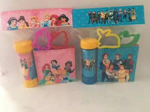 Kit Massinha e Bolinha de Sabão Principes e Princesas