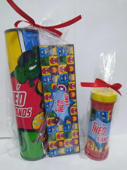 Kit Pega Vareta Domino e Bolinha de Sabão Vingadores