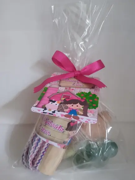 Kit Pião Corda e Bolinha de Gude Fazendinha