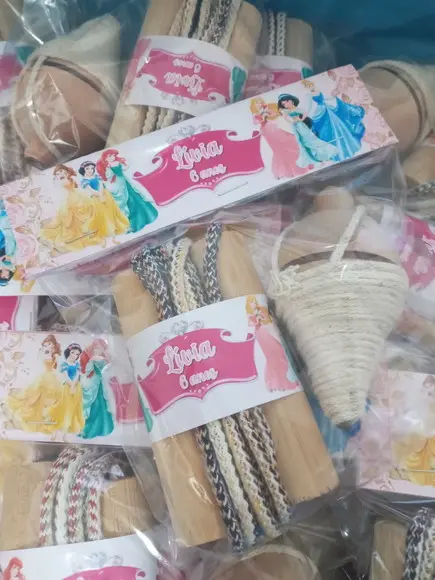 Kit Pião e Corda Princesas