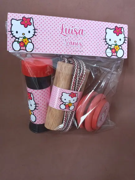 Kit Pula Corda, Ioiô e Bolinha de Sabão Hello Kitty