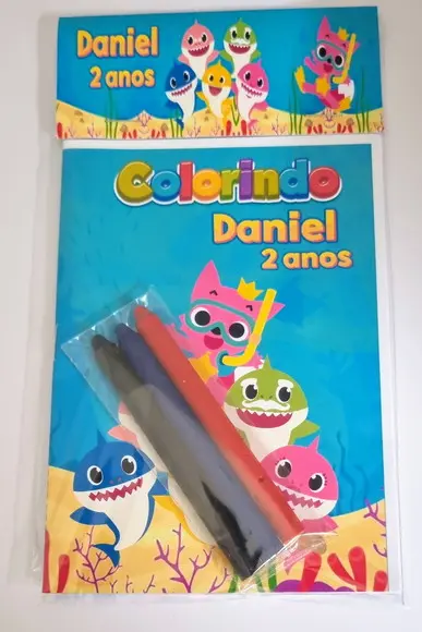 Mini Livro de Colorir c/ 3 Giz Baby Shark