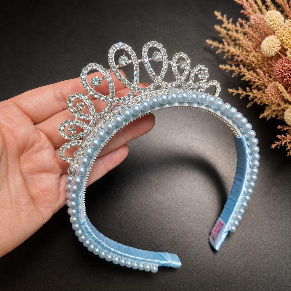 Tiara/arco bordado de perolas com coroa de princesa