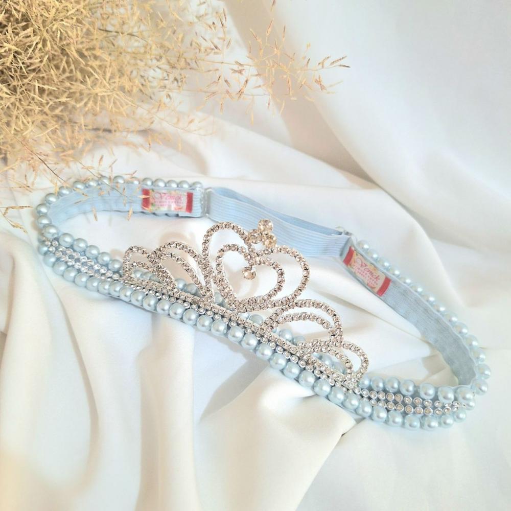 Faixa bordada de perolas com coroa de princesa prata