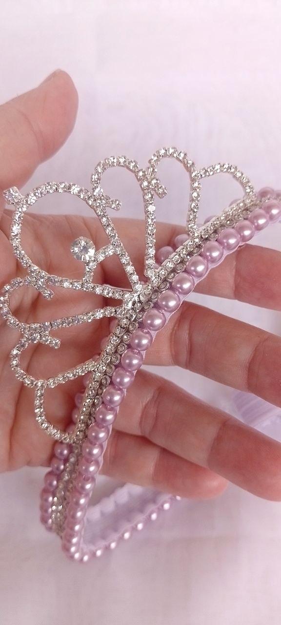 Faixa bordada de perolas com coroa de princesa prata