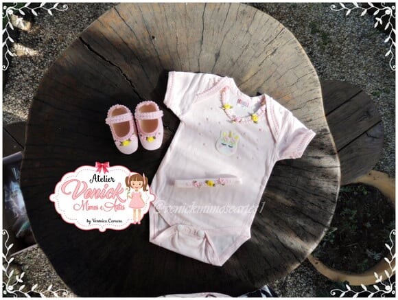 Kit (3 pçs) de Body, sapatinho e faixa de pérola Tam M