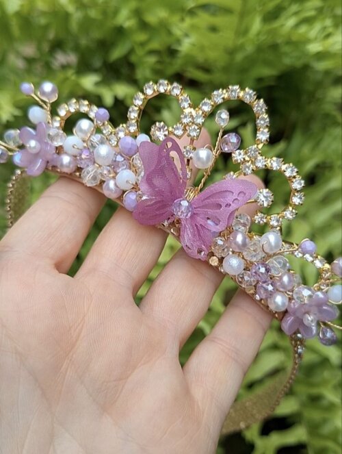 Tiara/arco de strass trabalhado em perolas, cristais, flores e co