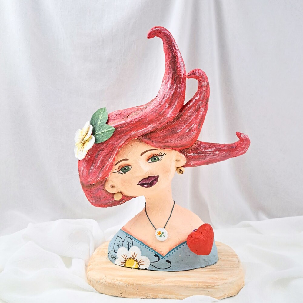 Busto em Papel Machê Feminino – Coração em Flor