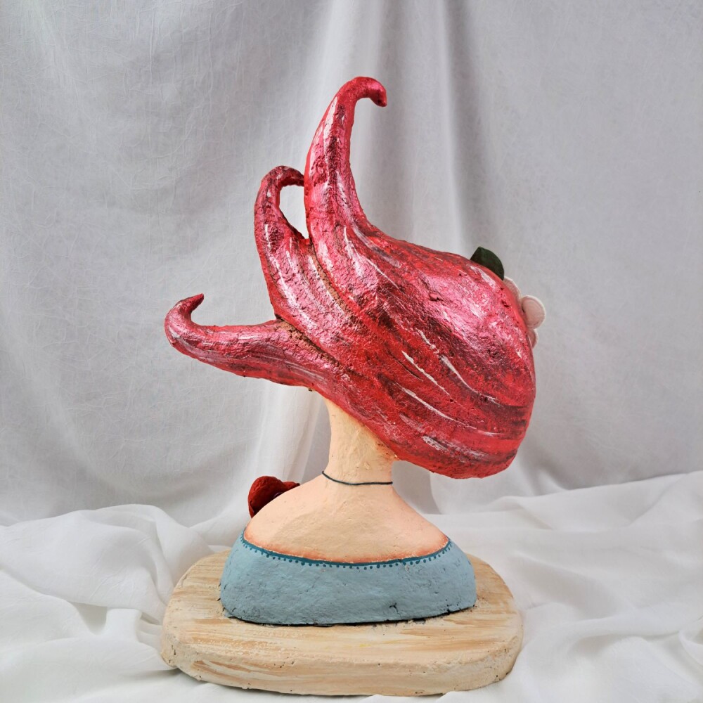 Busto em Papel Machê Feminino – Coração em Flor