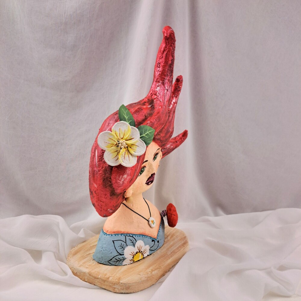 Busto em Papel Machê Feminino – Coração em Flor
