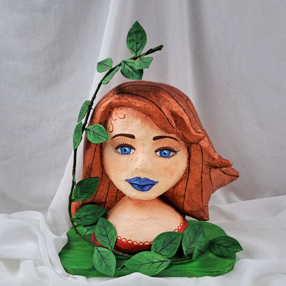 Busto em Papel Machê Feminino – Alma da Natureza