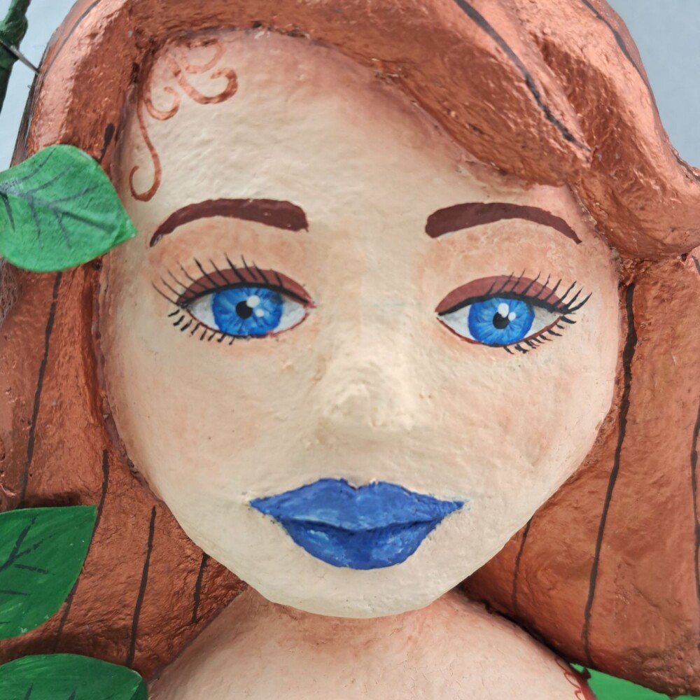 Busto em Papel Machê Feminino – Alma da Natureza