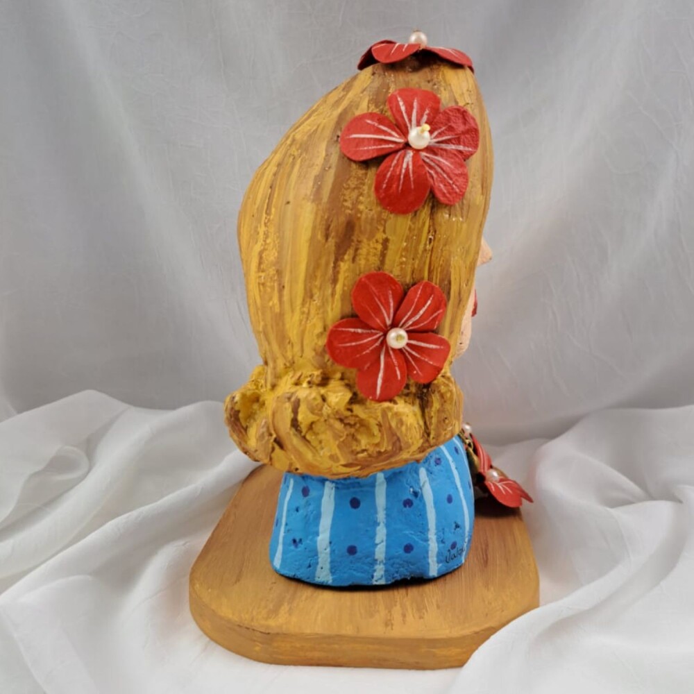 Busto em Papel Machê Feminino – Menina flor