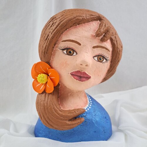 Busto em Papel Machê Feminino – Menina flor
