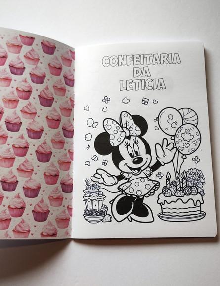 Álbum de Figurinhas com Desenhos Confeitaria da Minnie