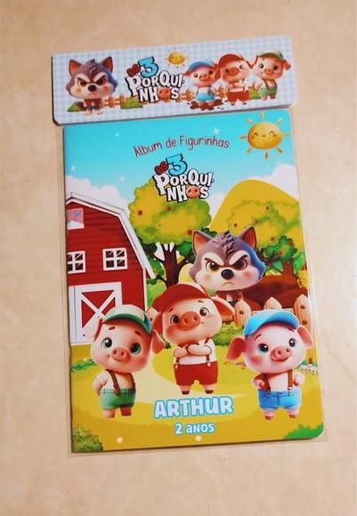 Álbum de Figurinhas e Desenhos de Colorir 3 Porquinhos